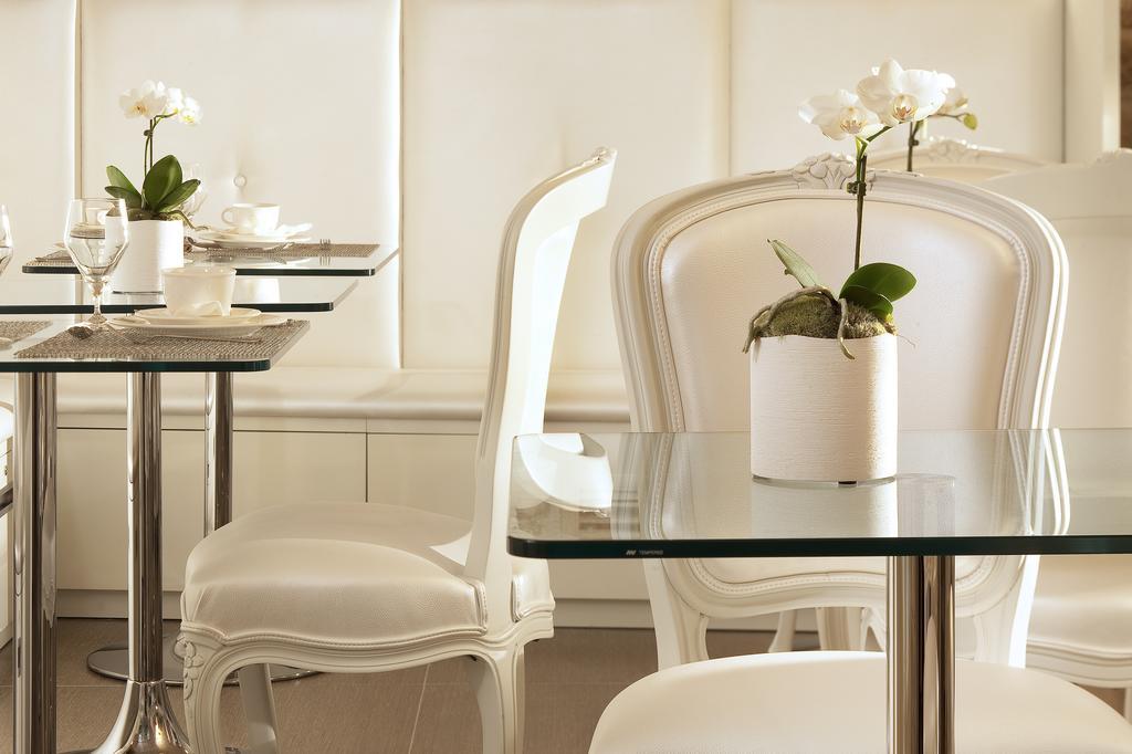 Hotel Caron Le Marais Paris Bagian luar foto