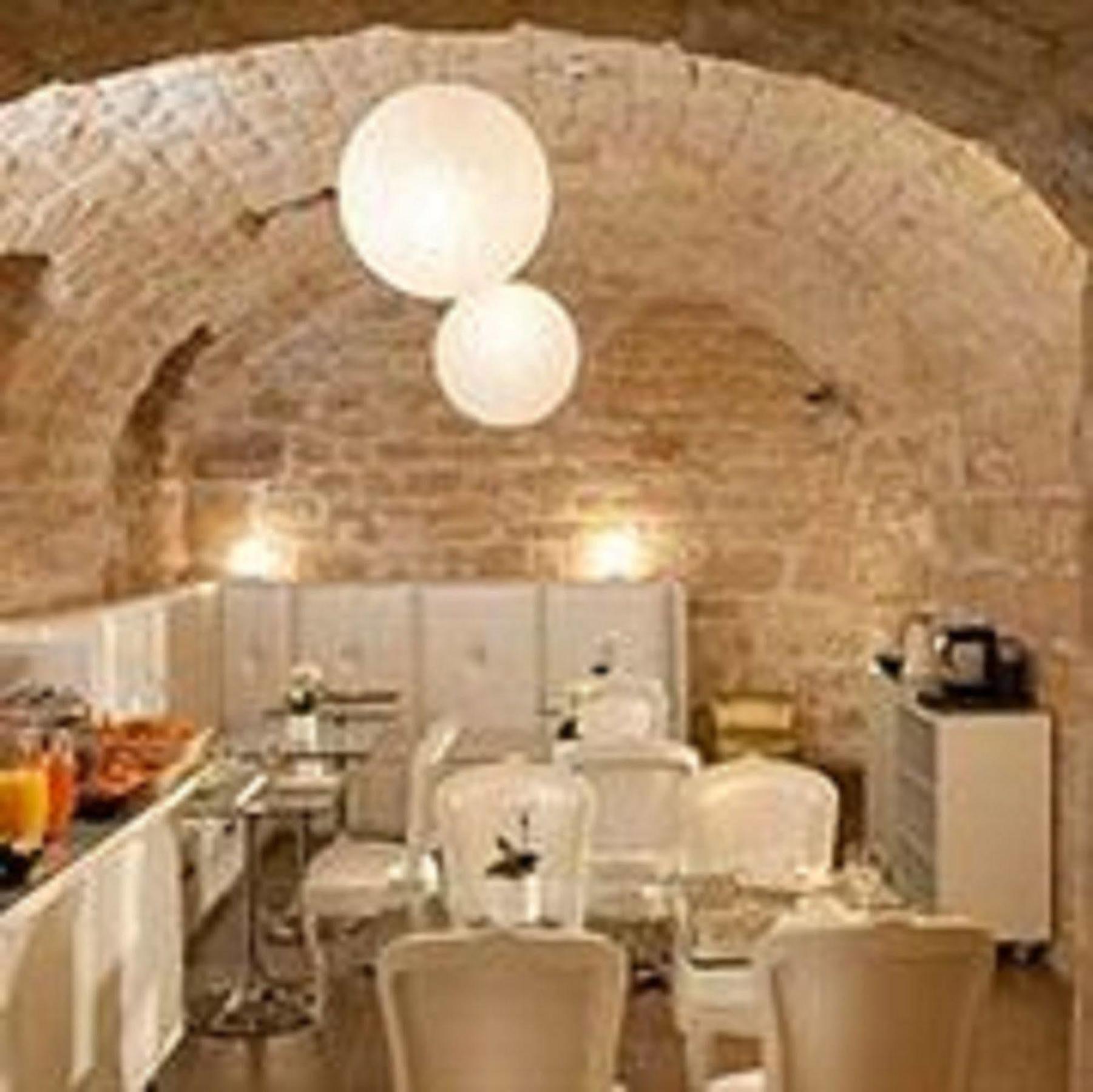 Hotel Caron Le Marais Paris Bagian luar foto